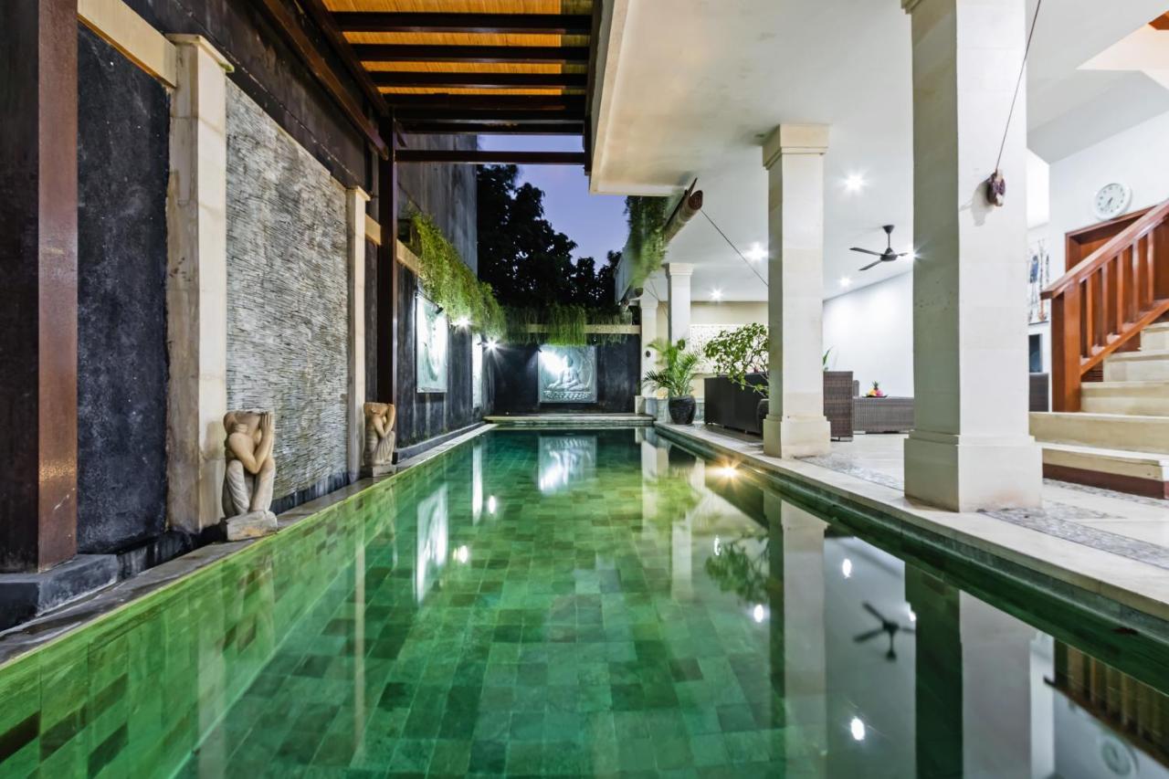 Mienna * Seminyak (Bali)